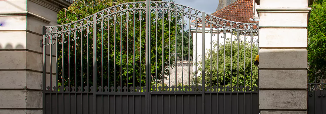 Wooden Swing Gate Repair in Carol Stream, IL